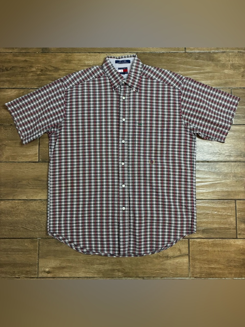 Tommy Hilfiger Vintage Preppy 90s Button Down Short Sleeve with Crest Logo